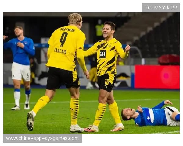 多特边路不断打穿局部